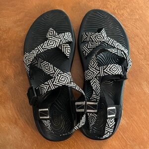 Chaco Black and White Geometric Strap Sandals